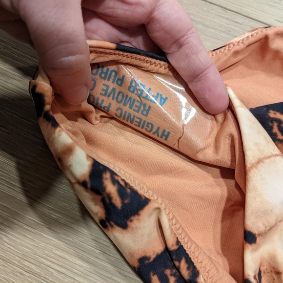 Seafolly swimsuit - Picture 5 of 8